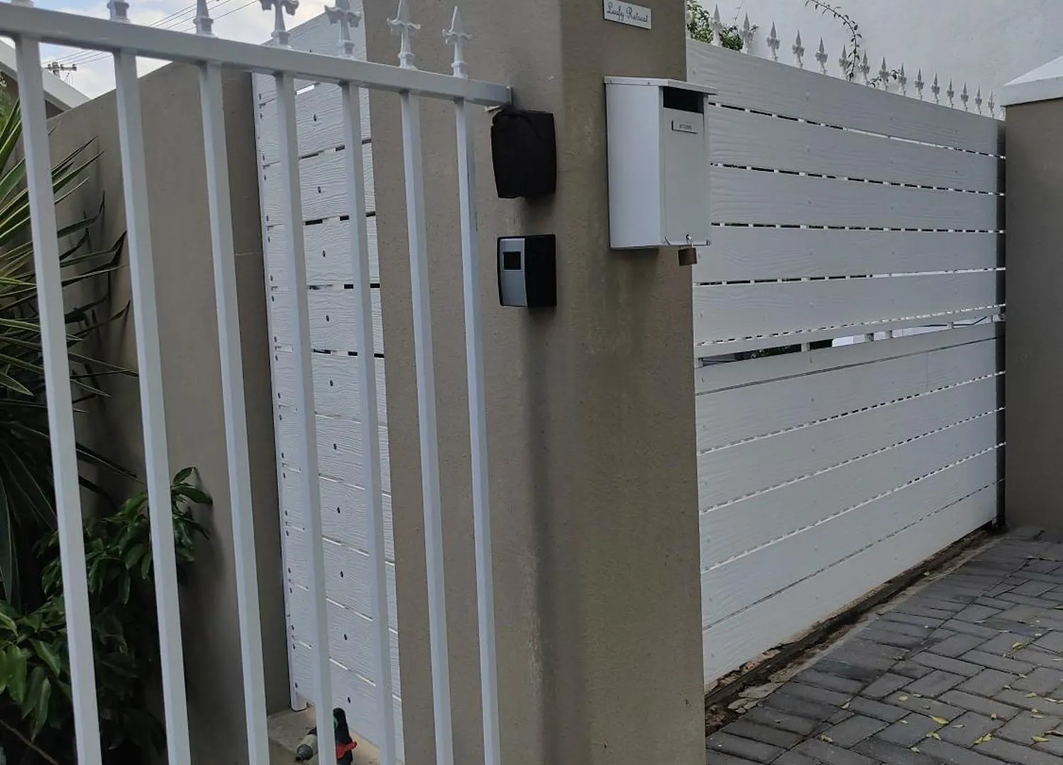 Leafy Retreat Kenridge Apartment Durbanville 0*,  South Africa
